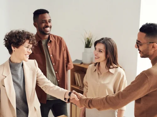 Rüyada Arkadaşımla Parkta Konuşmak