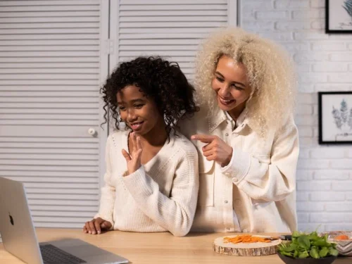 Rüyada Arkadaşınla Arabayla Denize Uçmak