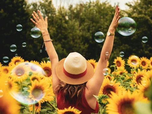 Rüyada Ayakkabı Giyip Çıkartmak